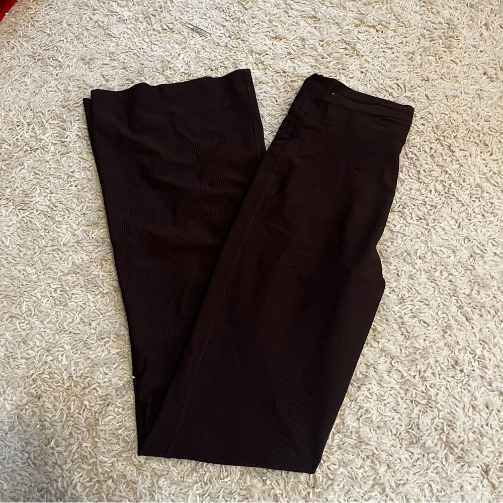 Old Navy French Roast Extra High-Waisted PowerSoft Rib-Knit Flare Pants size MT